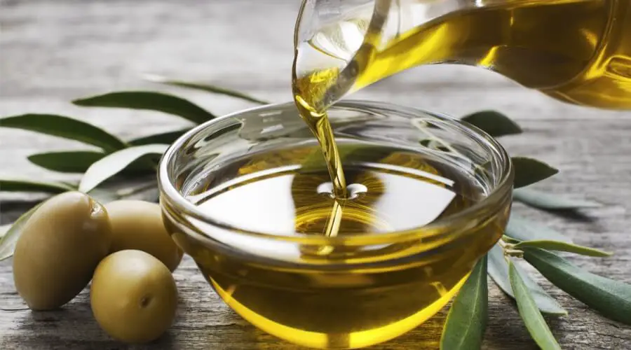 تجربتي مع زيت الزيتون للتجاعيد